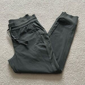 Athleta heandlans hybrid trek joggers